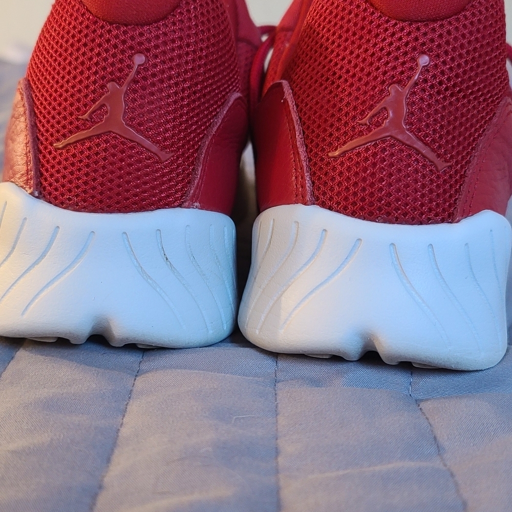 Jordan Vibrant Red Athletic Shoes - Picture 4 of 6